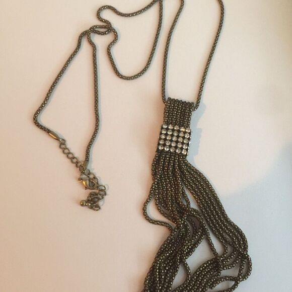 Beautiful, long necklace - Picture 5 of 6